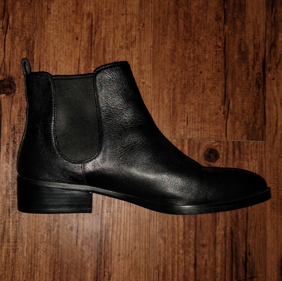 EUC Cole Haan 'Landsman' Booties - Picture 4 of 8
